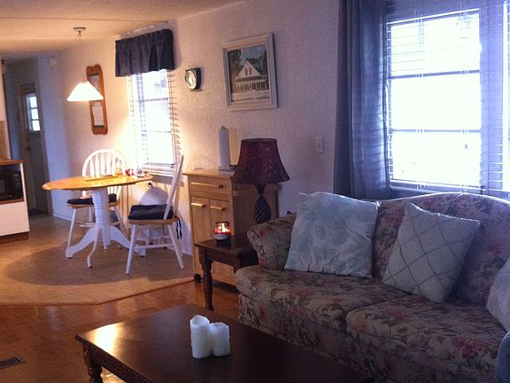 4th image of 73 Hacienda Blvd
