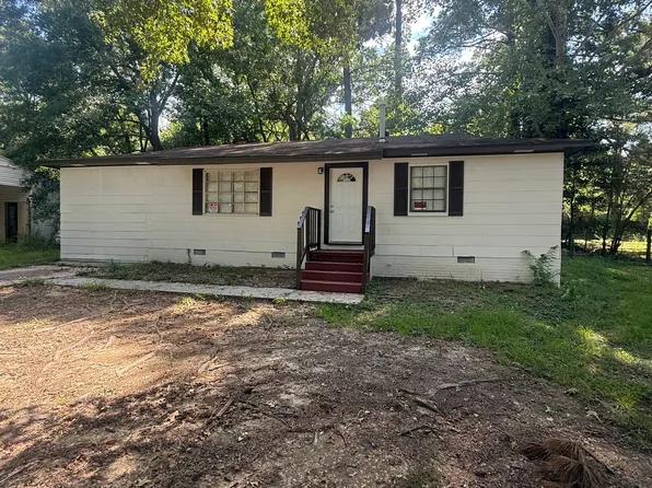 3050 Woodview Dr, Jackson, MS 39212