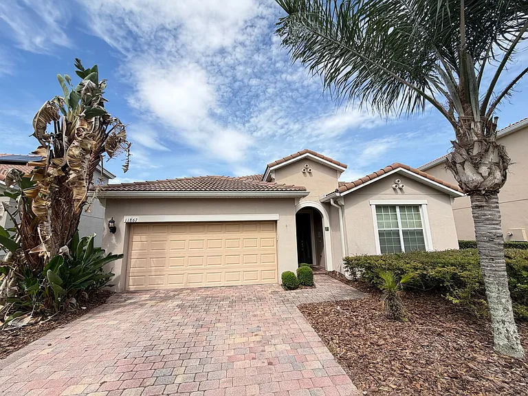 11867 Padua Ln — Photo 1