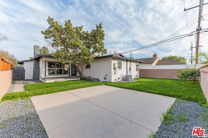 3009 Nipomo Ave — Photo 23