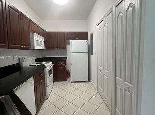 7200 NW 177th St #2067, Hialeah, FL 33015