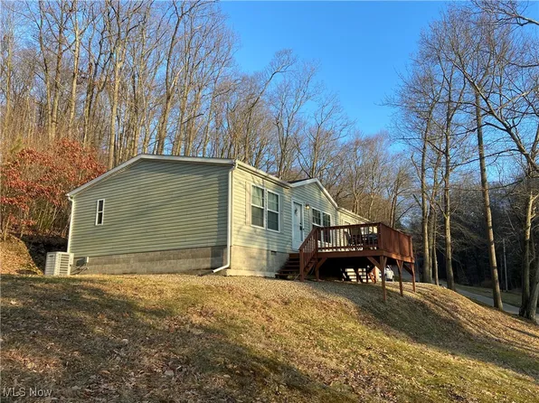 60734 Township Road 104, Newcomerstown, OH 43832