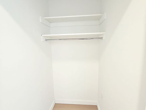 5th image of 219 Culver Ave #2A