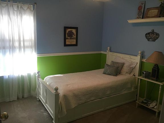 5th image of 361 Maplewood Dr