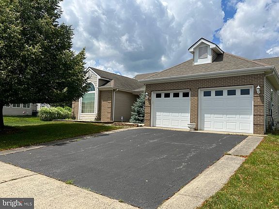3rd image of 15 Cohansey Dr