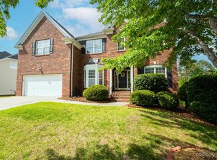 8029 Leonine Ct, Charlotte, NC 28269