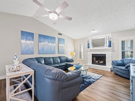 2nd image of 4125 Pinar Dr