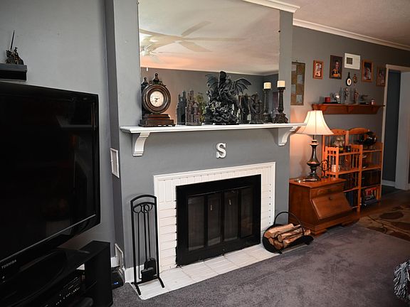 4th image of 1234 E Church St