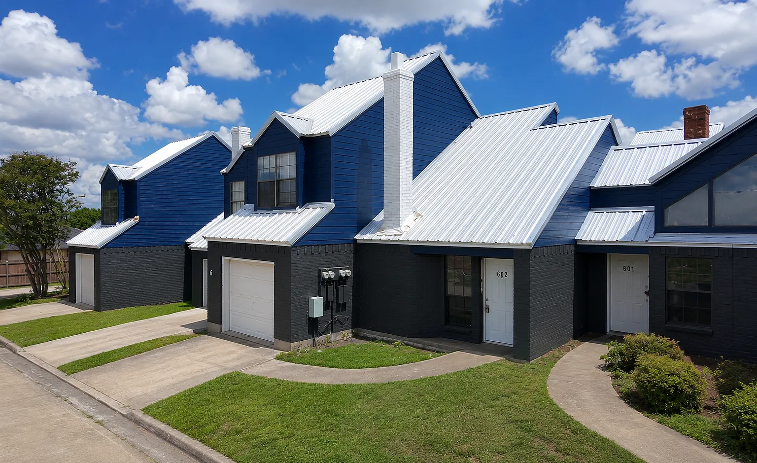 Peppertree Townhomes — Photo 2