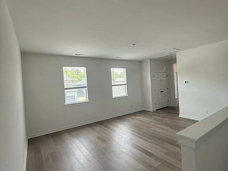 1859 E Fiji St — Photo 10