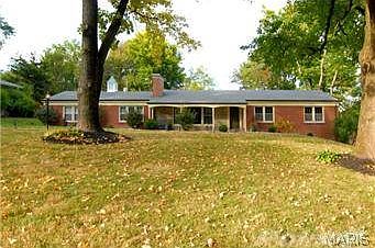 10 Spoede Hills- # bedroom ranch in Ladue schools. Nestled in a