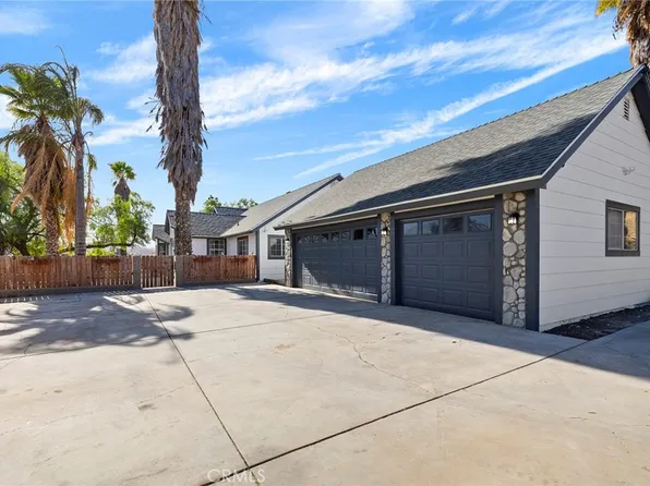 23385 Cooper View Dr, Canyon Lake, CA 92587