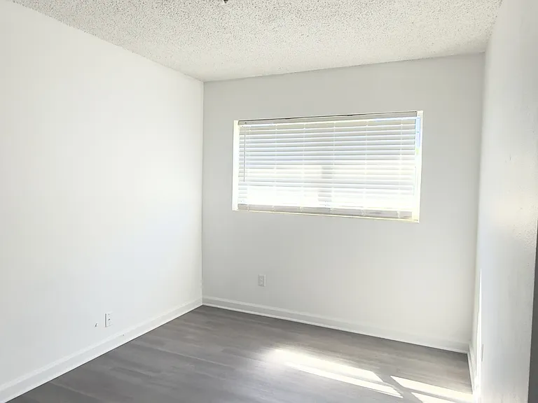 231 N Collen Rd — Photo 6