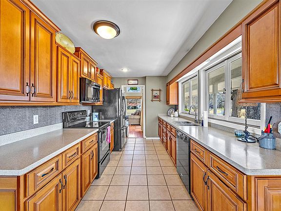 4th image of 1533 Orndorff Mill Rd