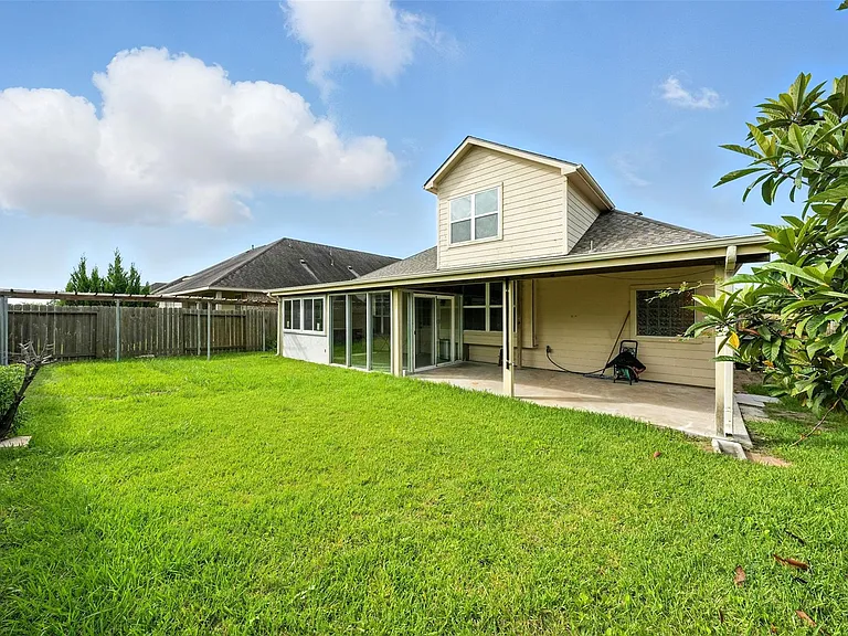 9219 Gilbert Hollow Dr — Photo 45