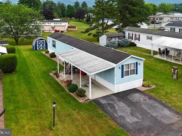 265 Cameo Dr #106, Fayetteville, PA 17222