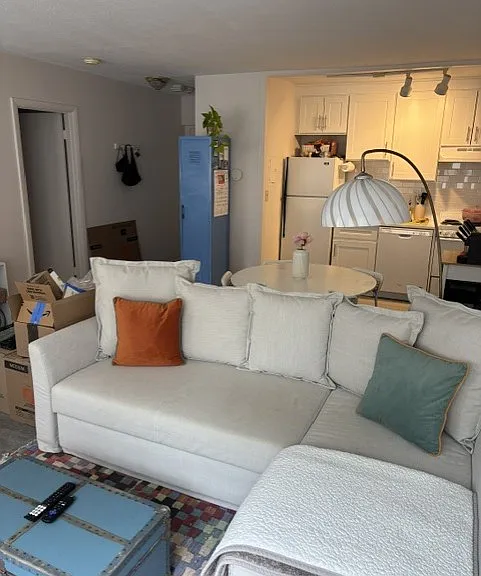 12 Hammond Pond Pkwy — Photo 1
