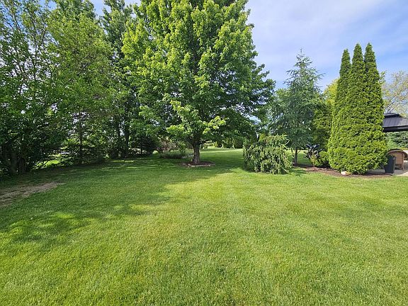 3rd image of 12915 Silver Fox Dr