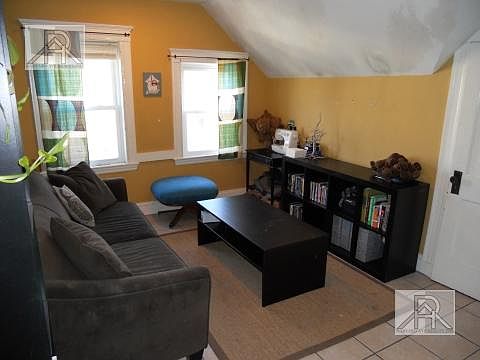 2nd image of 33 Long Ave #3