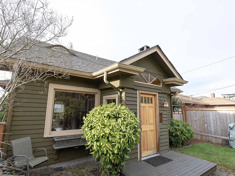 6011 3rd Ave NW — Photo 3