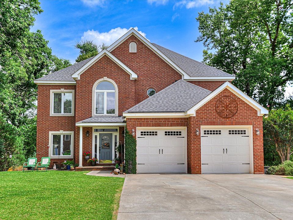 1st image of 8 Moss Cove Ln