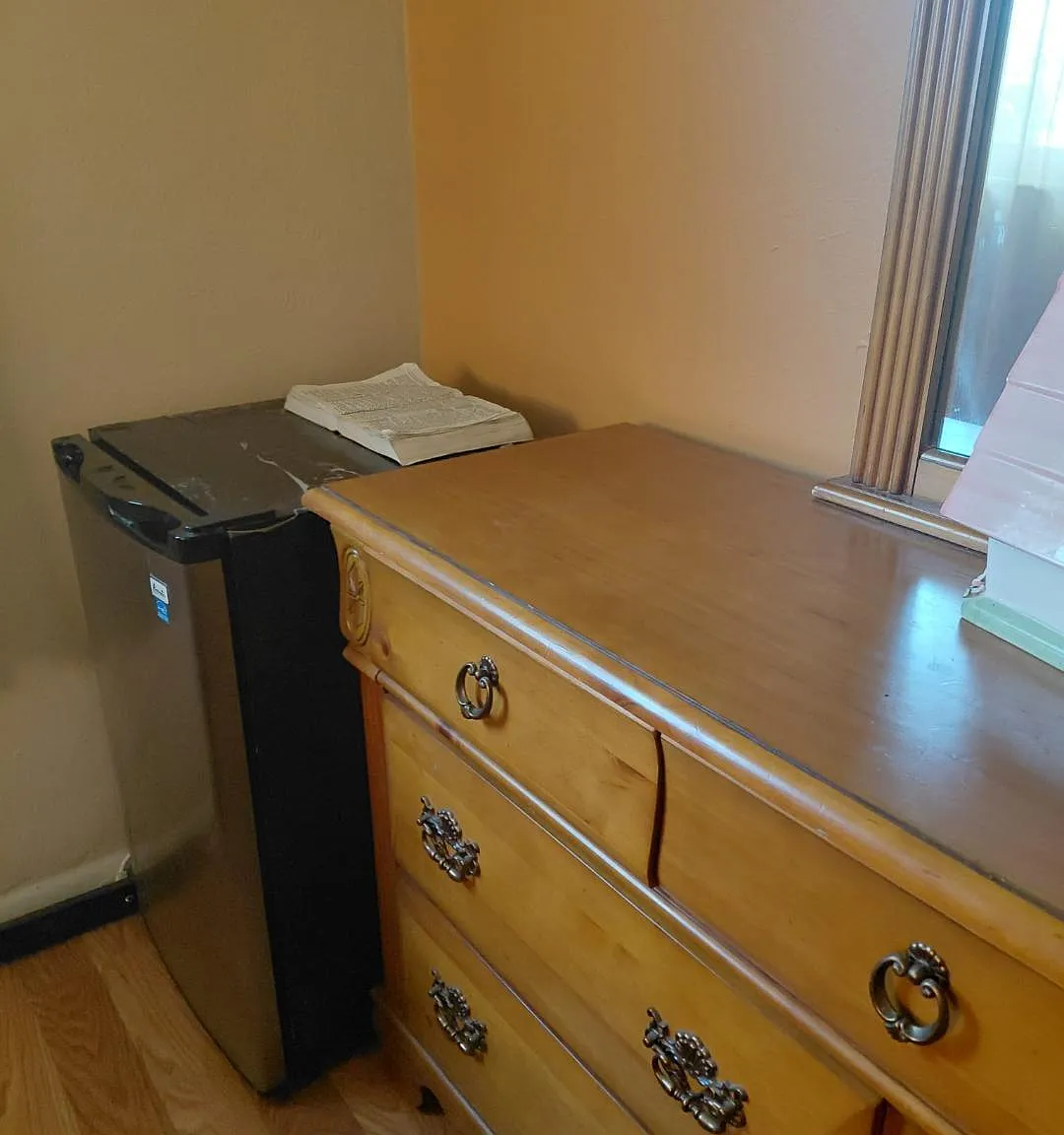 1 bed, 1.0 bath, 1424 sqft, $1,000 — Photo 1