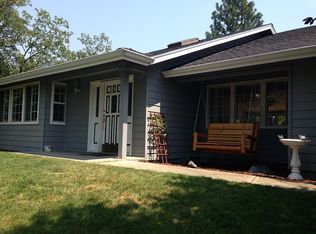 360 Mallory Heights Dr, Grants Pass, OR 97526