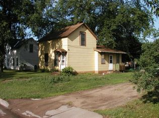 705 4th St NE, Little Falls, MN 56345