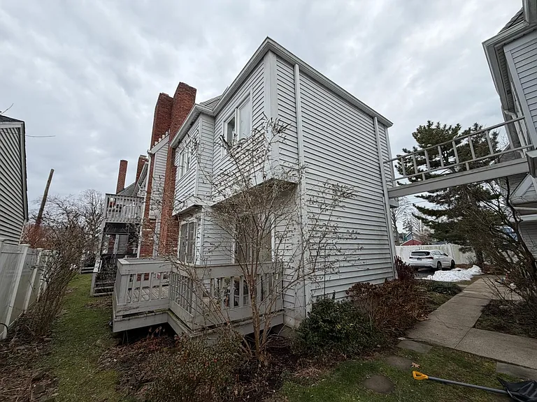 678 Savin Ave #2E — Photo 24