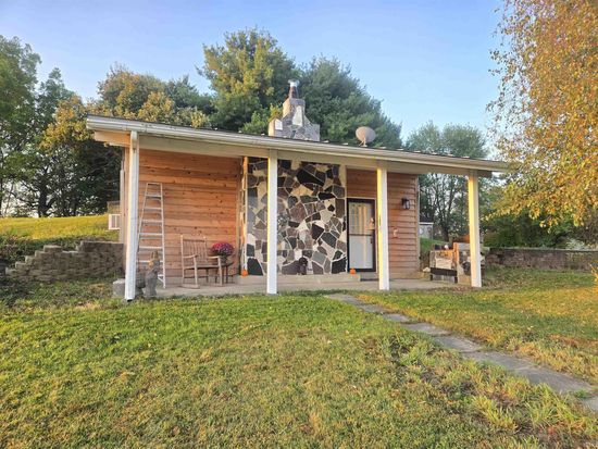 744 S 50 W, Albion, IN 46701