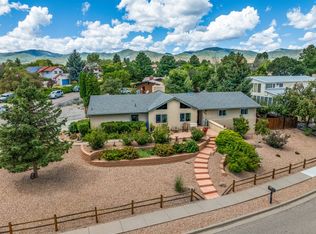 585 Navajo Rd, Los Alamos, NM 87544