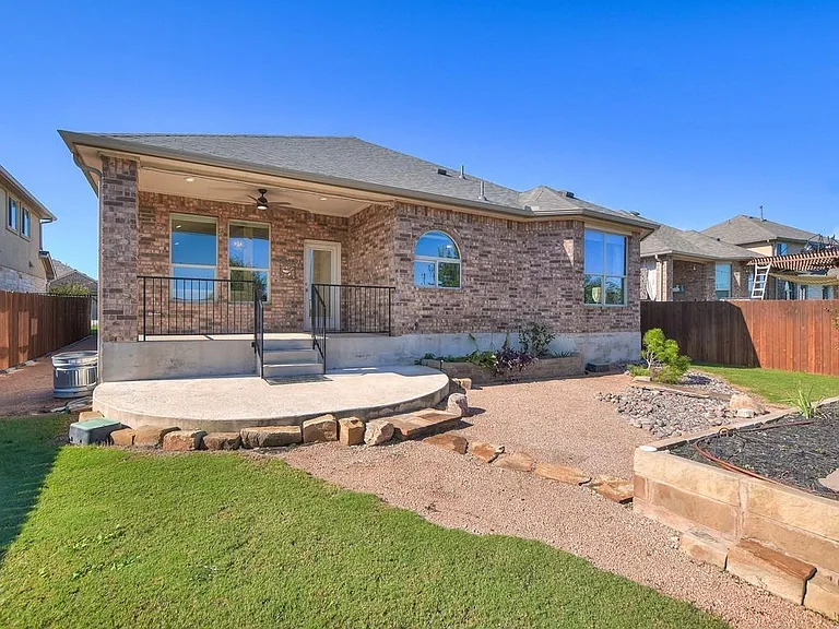 16208 Cantania Cv — Photo 19