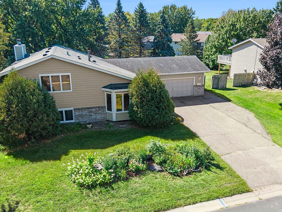 1st image of 3399 Balsam St SW