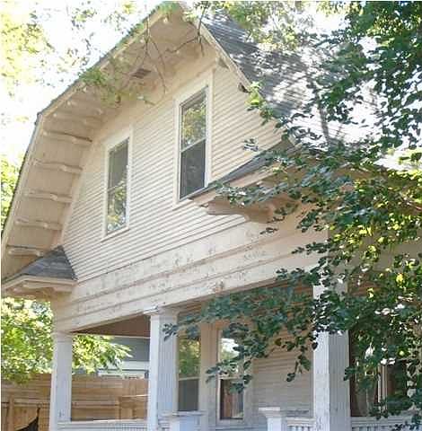 2nd image of 1856 N Woodland Ave