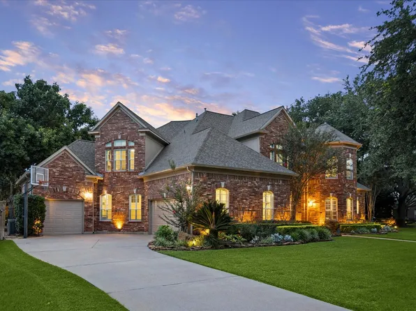 624 Lakeshore Dr, Sugar Land, TX 77478