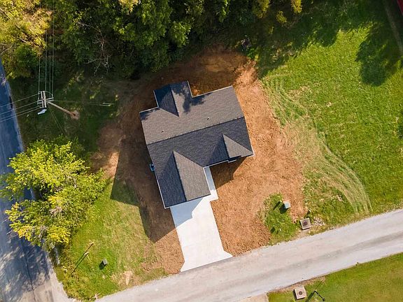 4th image of 312 Olivia Dr