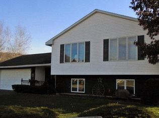 83 Forest Dr, Painted Post, NY 14870