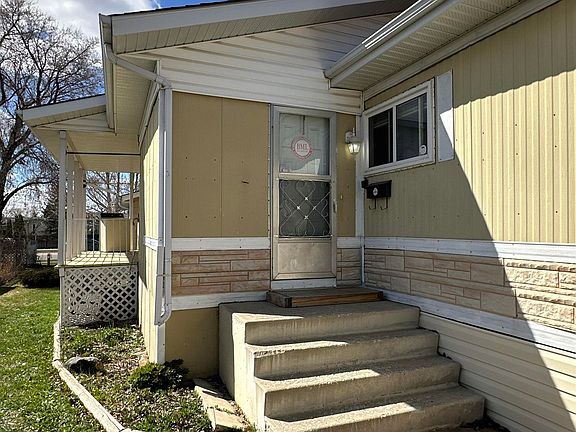 3rd image of 192 Lee Ridge Rd NW