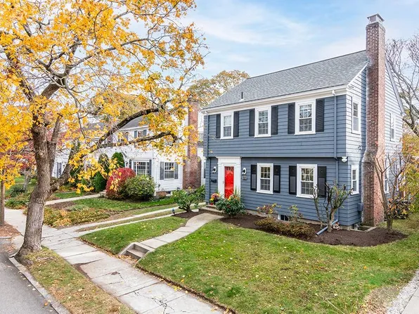 141 Hillside Ave, Pawtucket, RI 02906