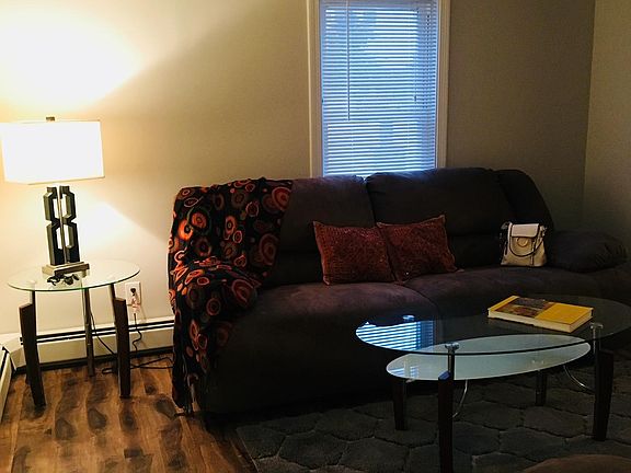 3rd image of 27 Dunford St #1