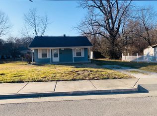 2101 N Fort Ave, Springfield, MO 65803