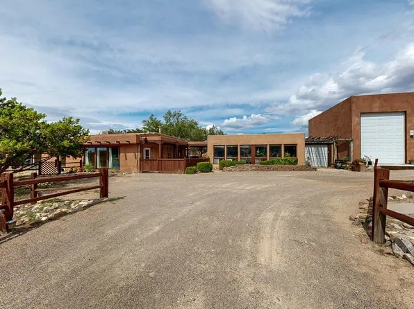 7 Tierra Madre Rd, Placitas, NM 87043