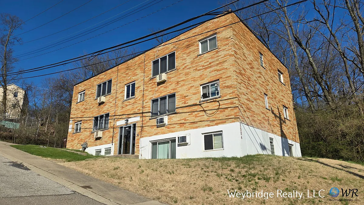 Building Photo - 2504 White St #7