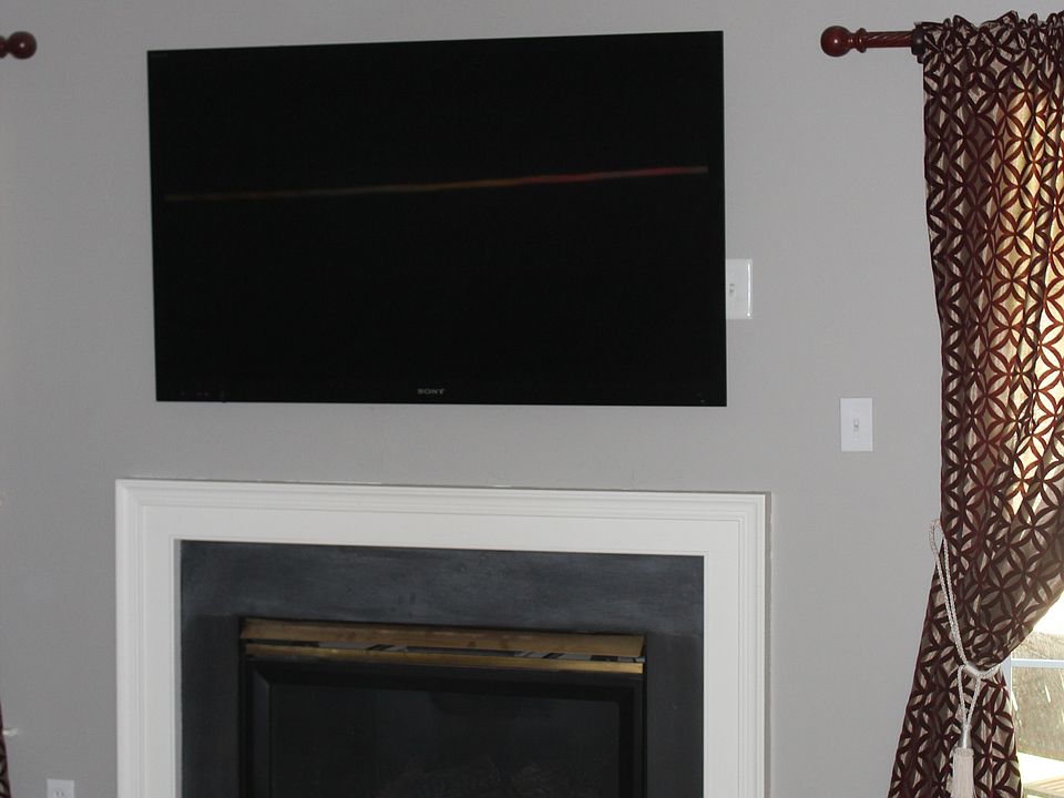 1st floor gas fireplace