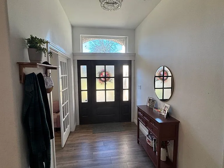 421 Mount Pleasant St — Photo 3