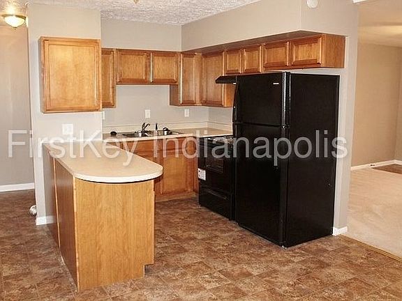 4th image of 2052 New Haven Dr