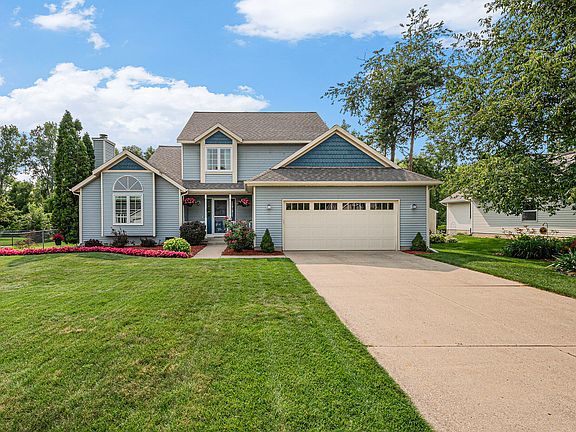 2nd image of 7165 Rolling Hills Dr