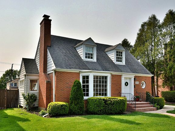 2nd image of 1806 N 77th Ct