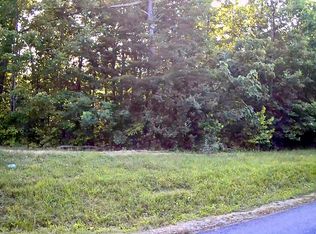 501 Cedar Gate Ln, La Follette, TN 37766