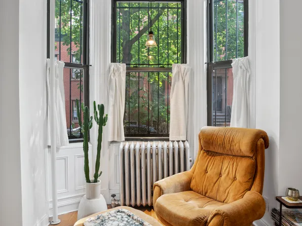 203 Baltic Street image 2 of 12